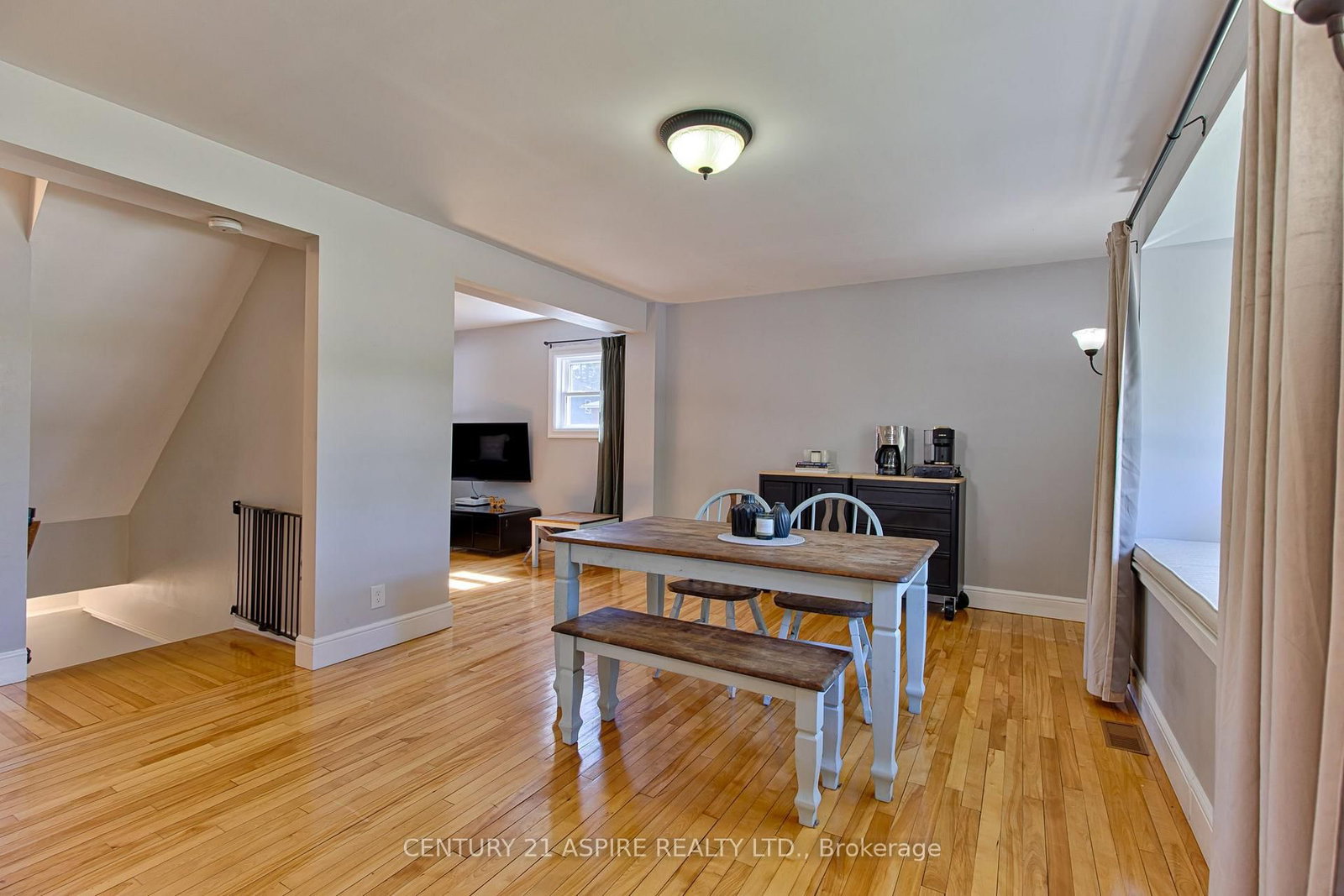 2 Thomson Crescent • Deep River, ON photo 7