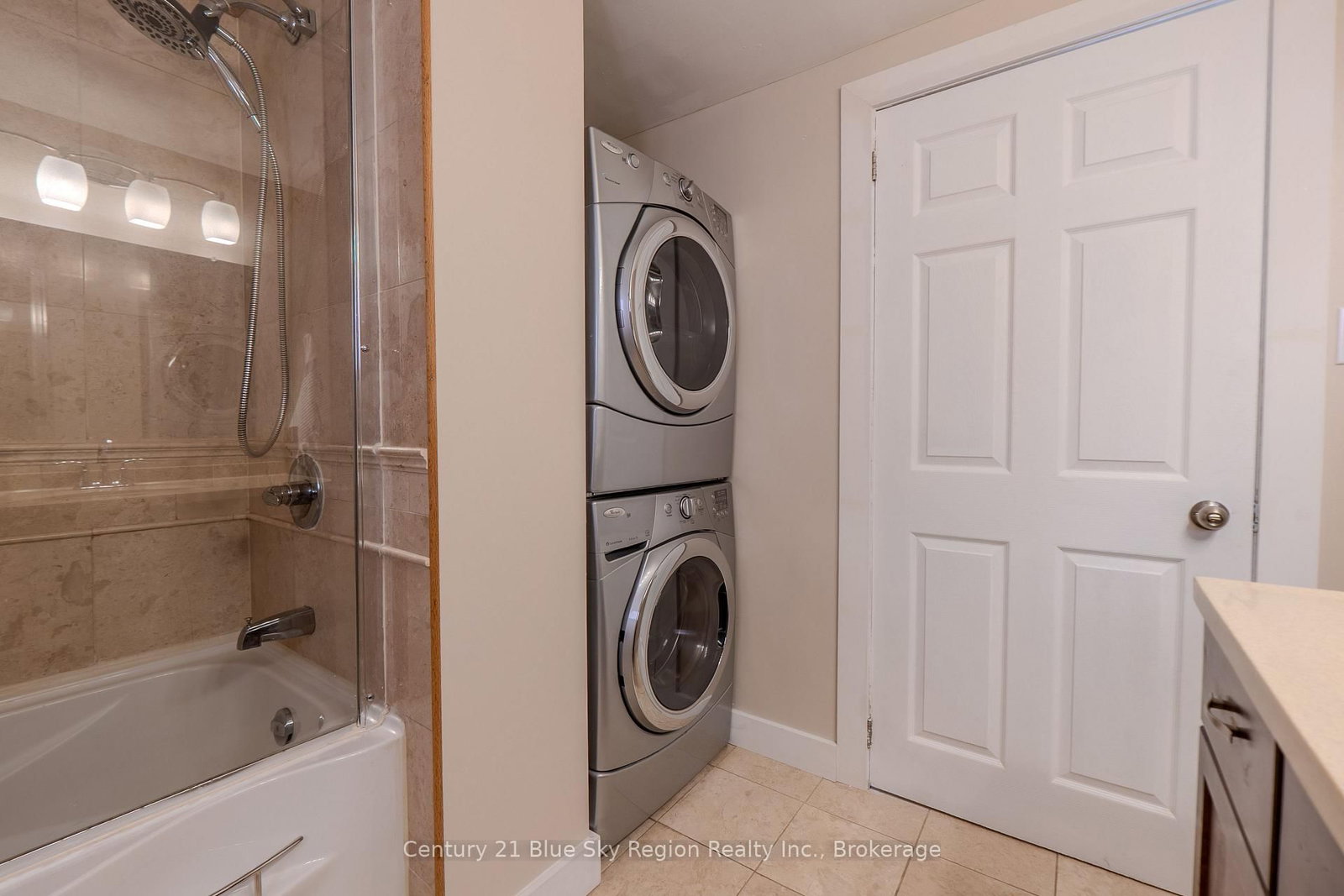 452 King Street W • North Bay, ON photo 21