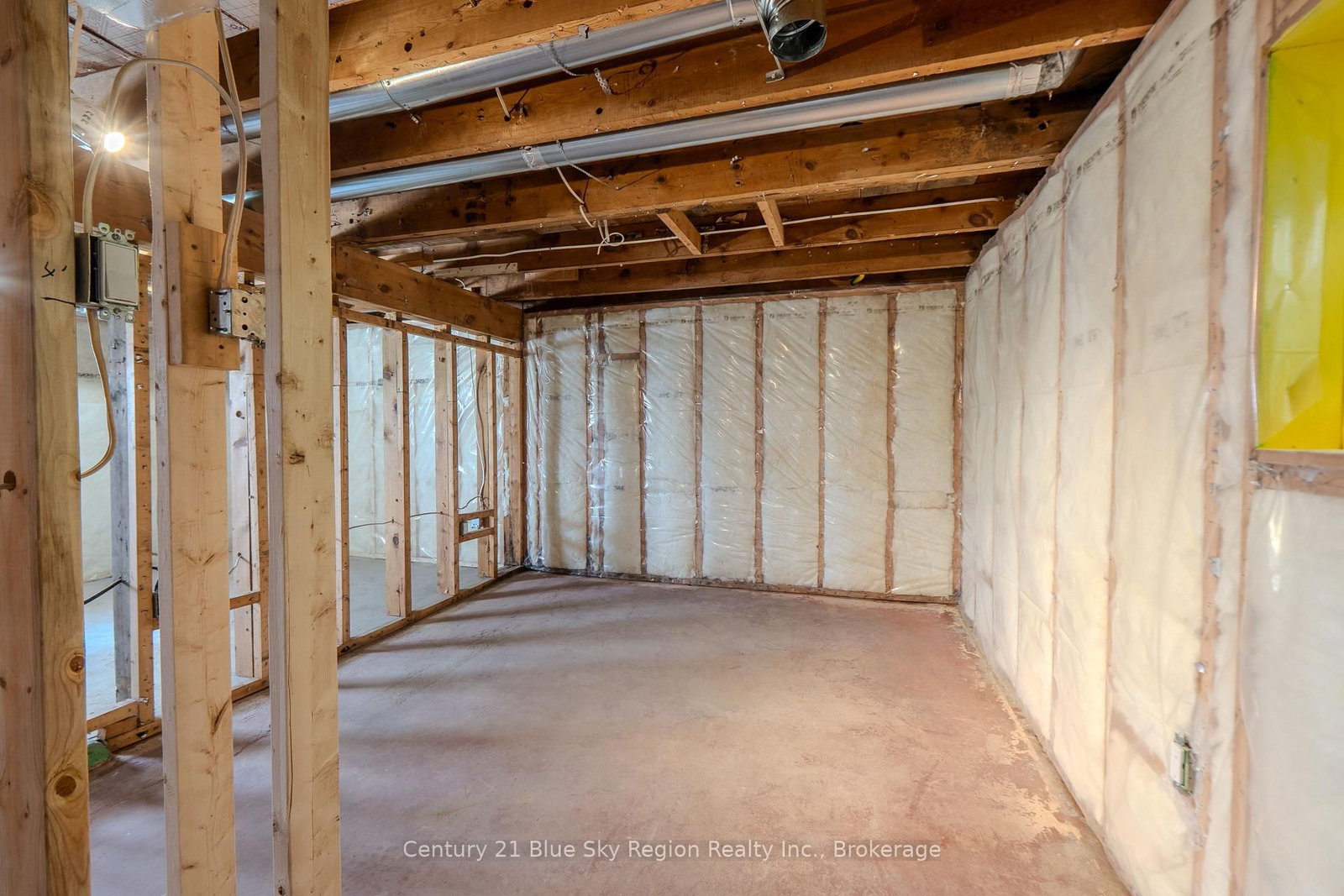 452 King Street W • North Bay, ON photo 29