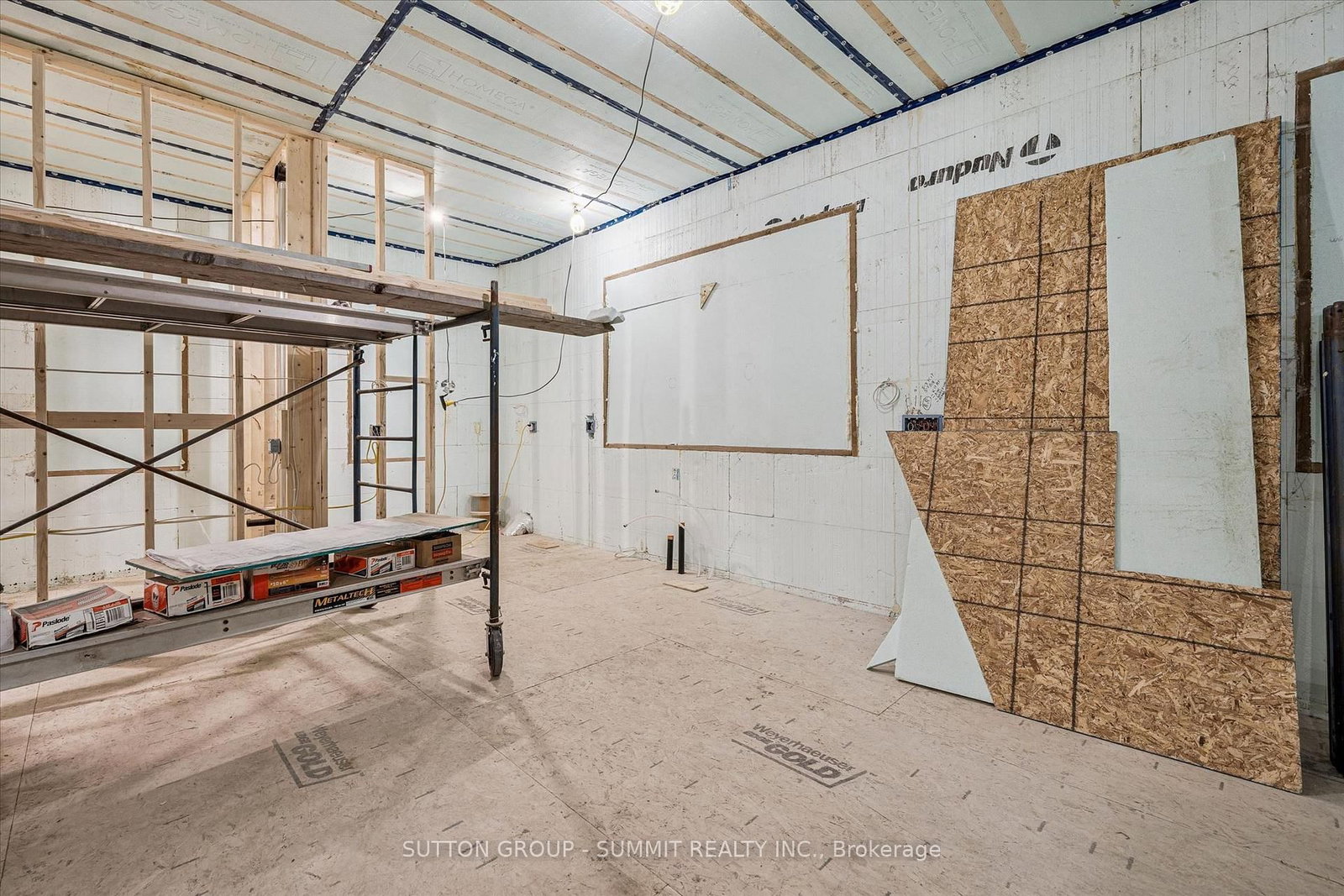 227 HOOD Road • Huntsville, ON photo 18