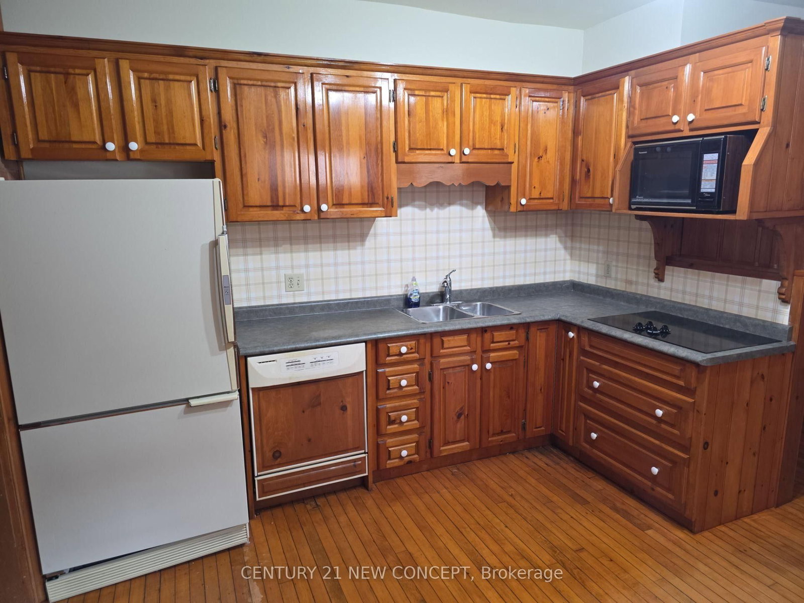 123 Jackson Street W • Hamilton, ON photo 12