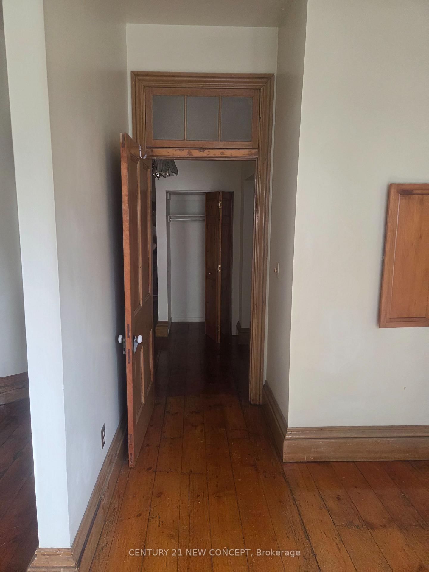 123 Jackson Street W • Hamilton, ON photo 17