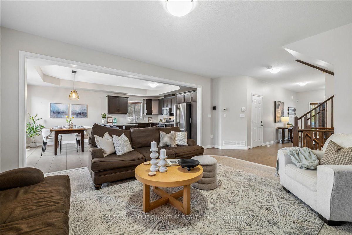 92 Garinger Crescent • Hamilton, ON photo 11