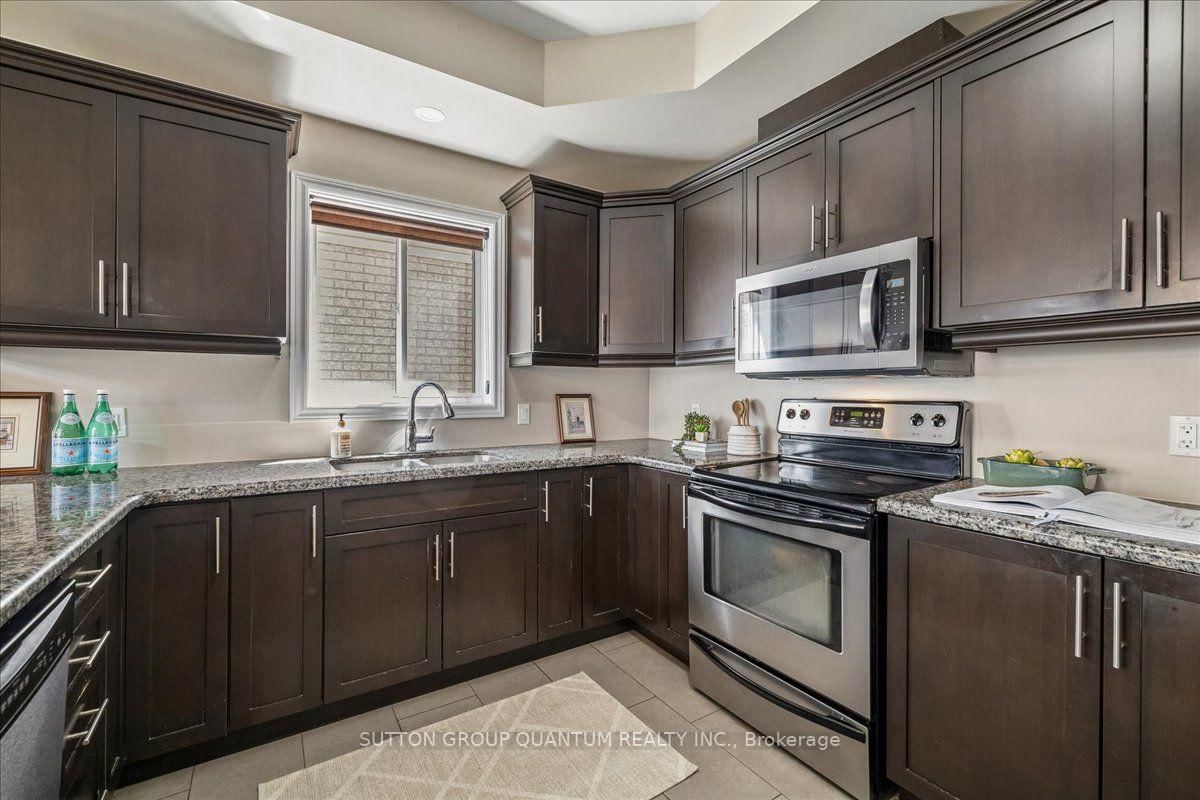 92 Garinger Crescent • Hamilton, ON photo 14