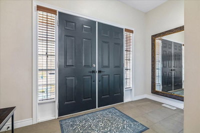 92 Garinger Crescent • Hamilton, ON photo 4