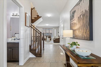 92 Garinger Crescent • Hamilton, ON photo 5