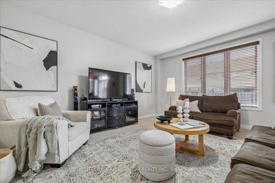 92 Garinger Crescent • Hamilton, ON photo 8