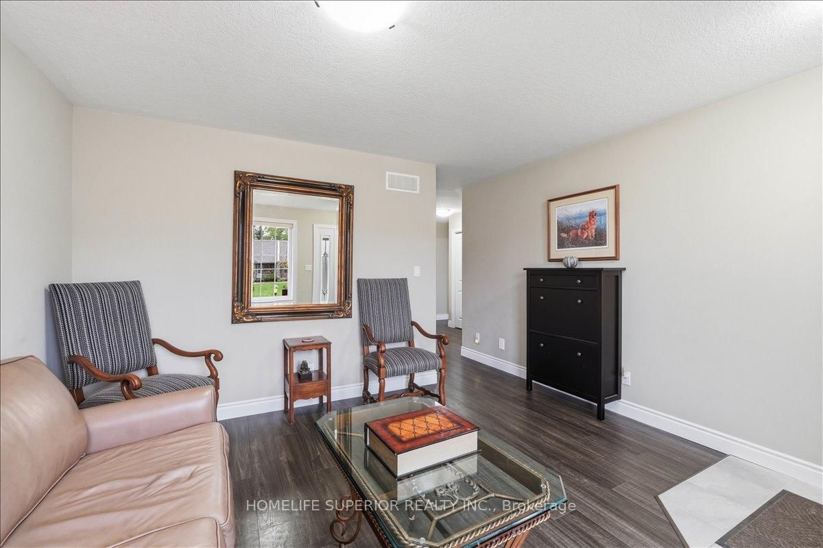 54 Aspen Drive • Quinte West, ON photo 5