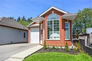 26 Simcoe Street