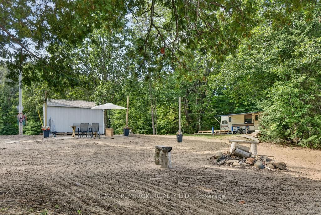 141A Sullivan Point Road • Pembroke, ON photo 7