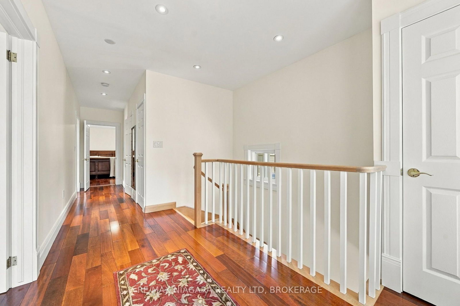 8 Trafalgar Street • St. Catharines, ON photo 27