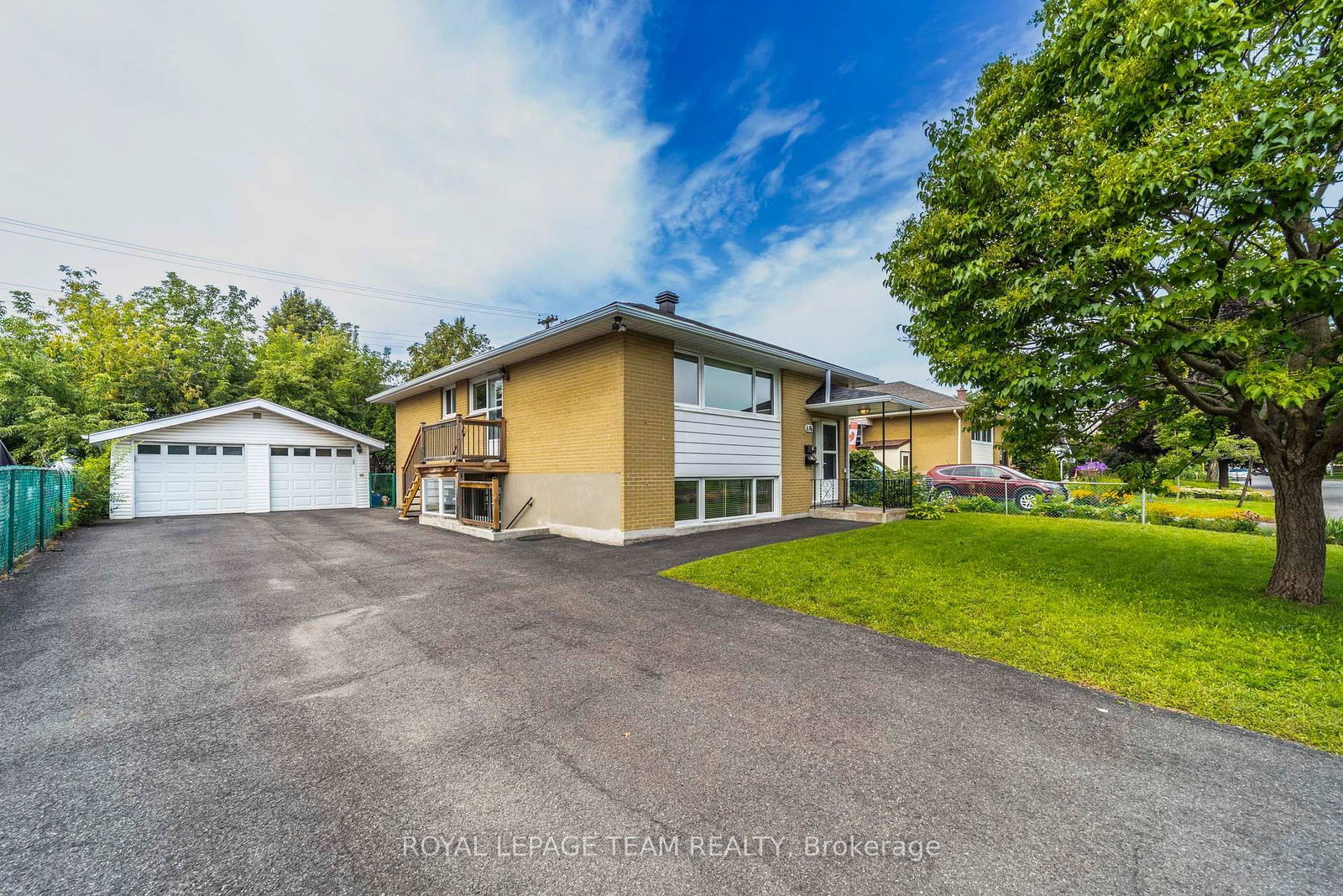 676 Borthwick Avenue • Ottawa, ON photo 2