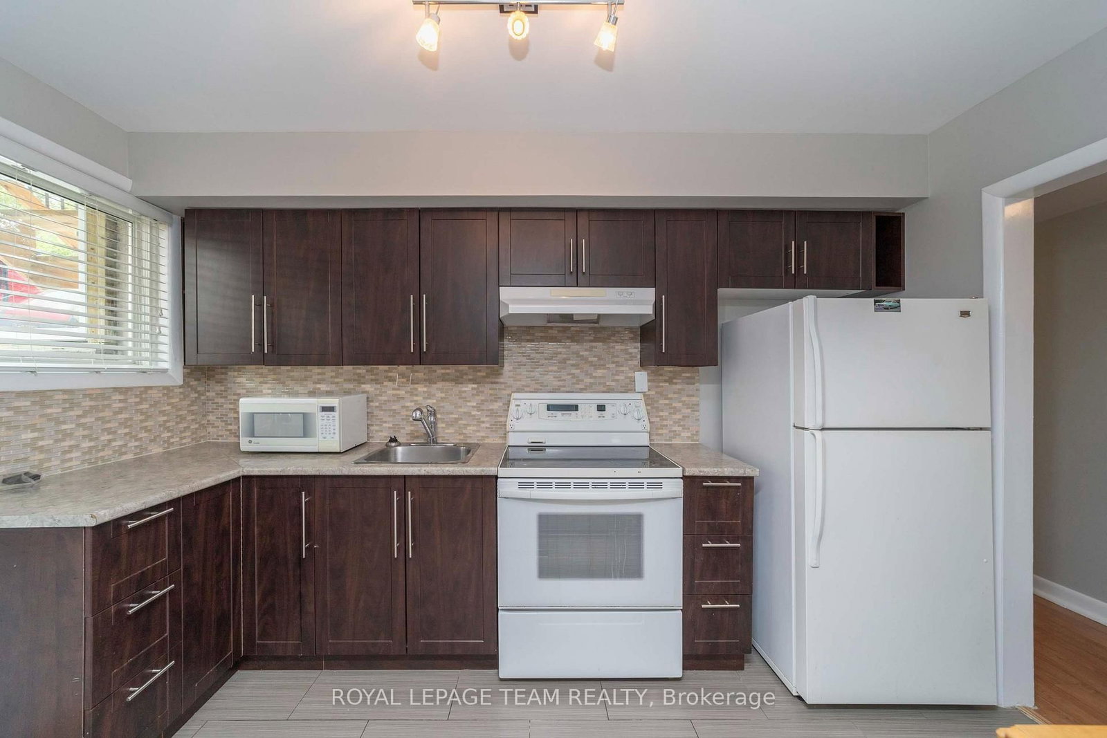 676 Borthwick Avenue • Ottawa, ON photo 16