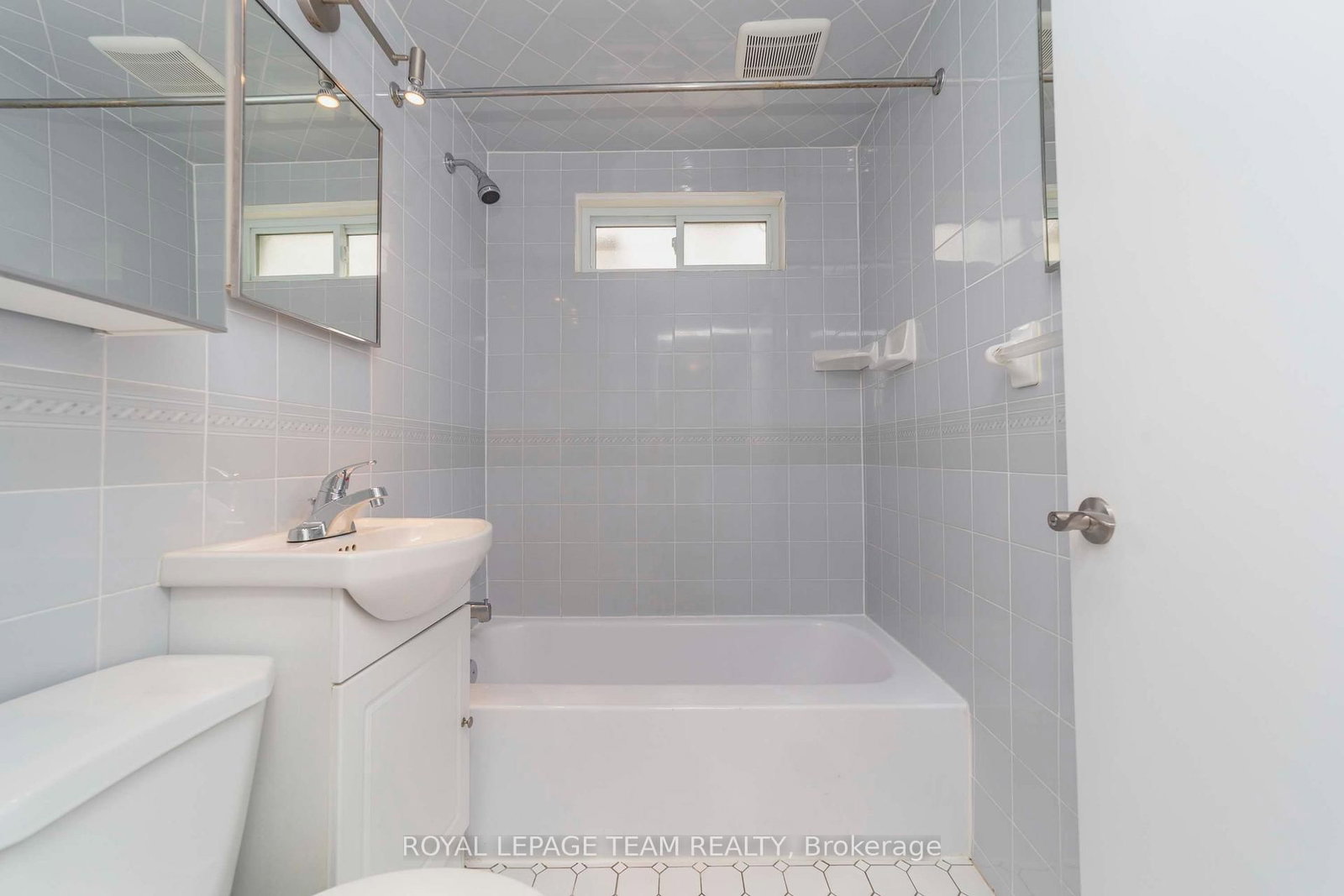 676 Borthwick Avenue • Ottawa, ON photo 25