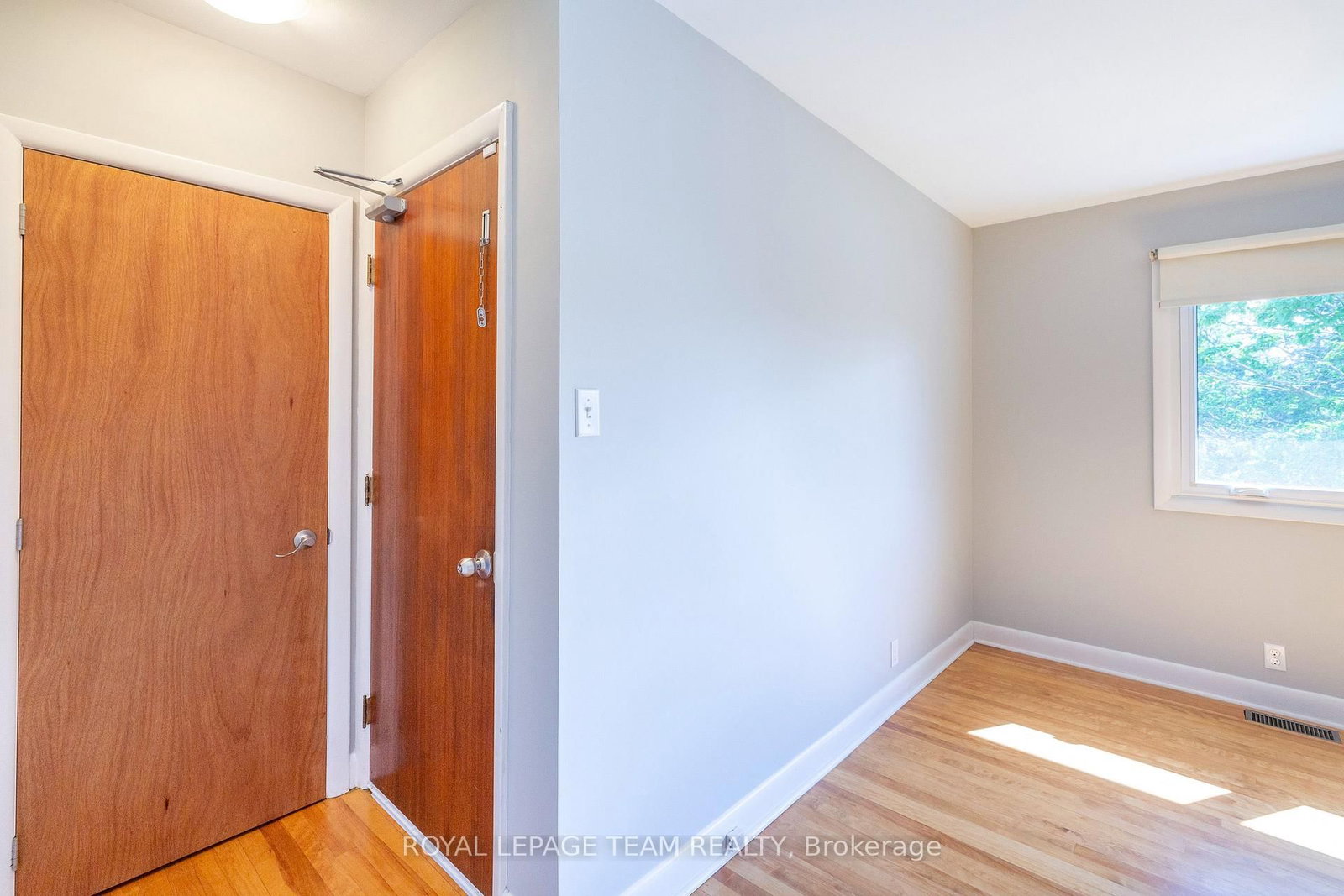 676 Borthwick Avenue • Ottawa, ON photo 28