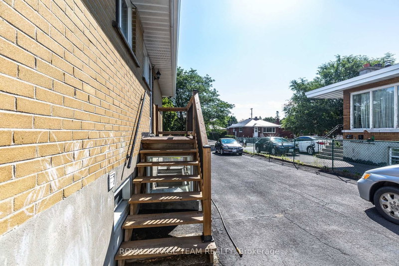 676 Borthwick Ave photo 4