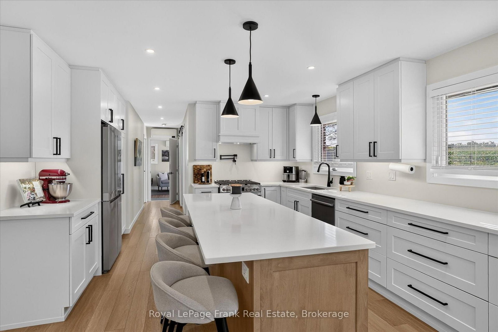 170 Kerry Line • Selwyn, ON photo 14
