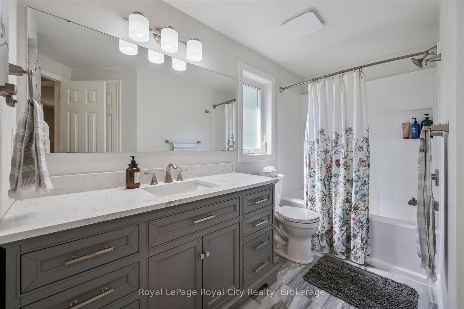 22 Pacific Place • Guelph, ON photo 8