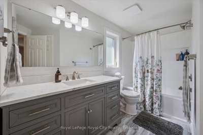 22 Pacific Place • Guelph, ON photo 8