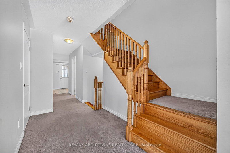 420 Linden Dr photo 5