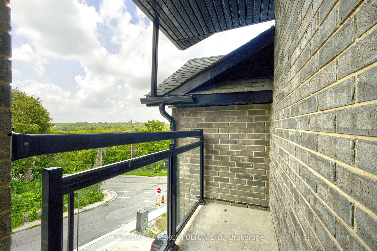 15 Bechtel Street • Cambridge, ON photo 42