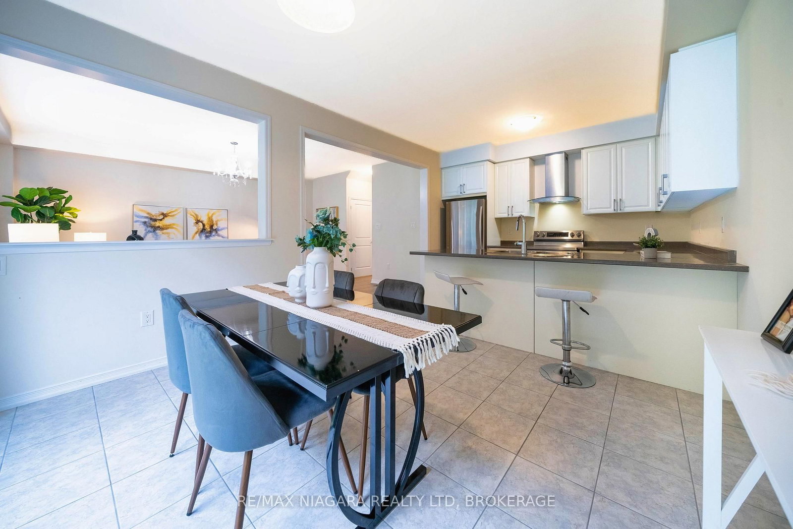 8707 Chickory Trail • Niagara Falls, ON photo 17