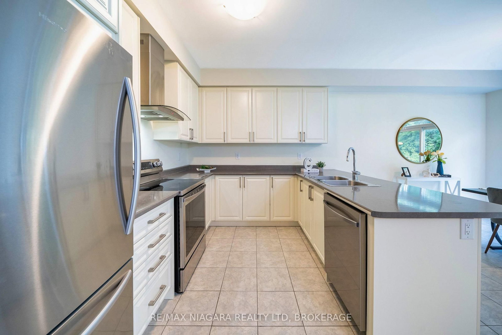 8707 Chickory Trail • Niagara Falls, ON photo 19