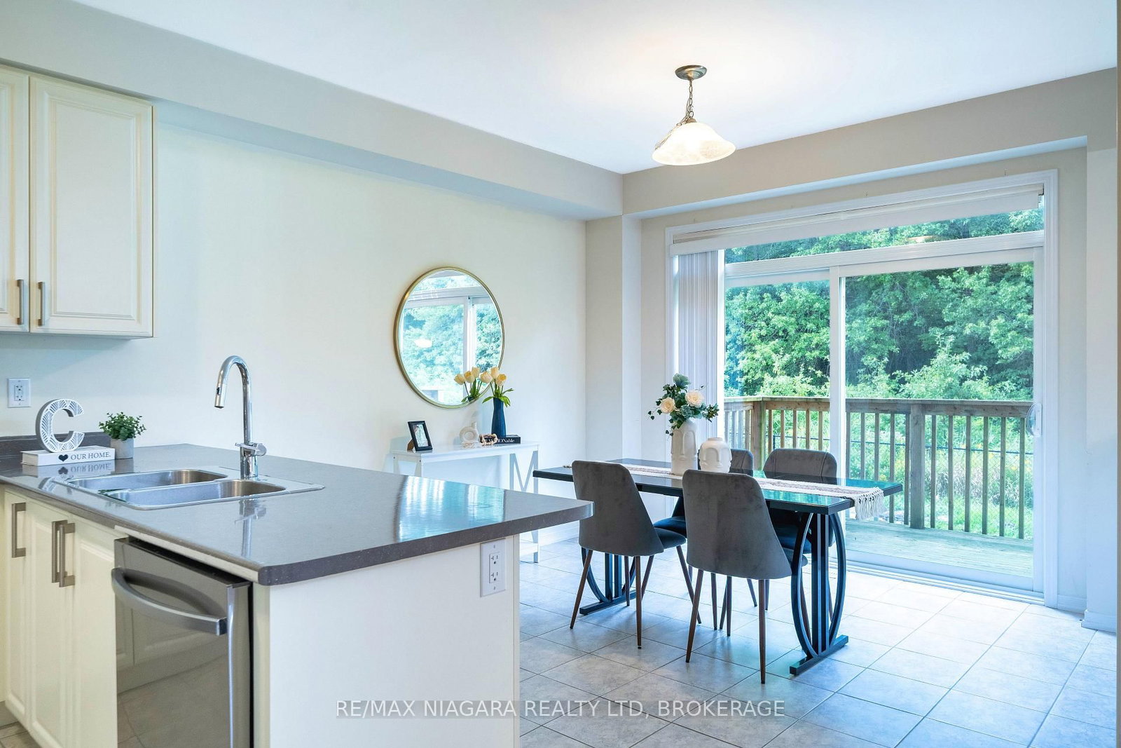8707 Chickory Trail • Niagara Falls, ON photo 20