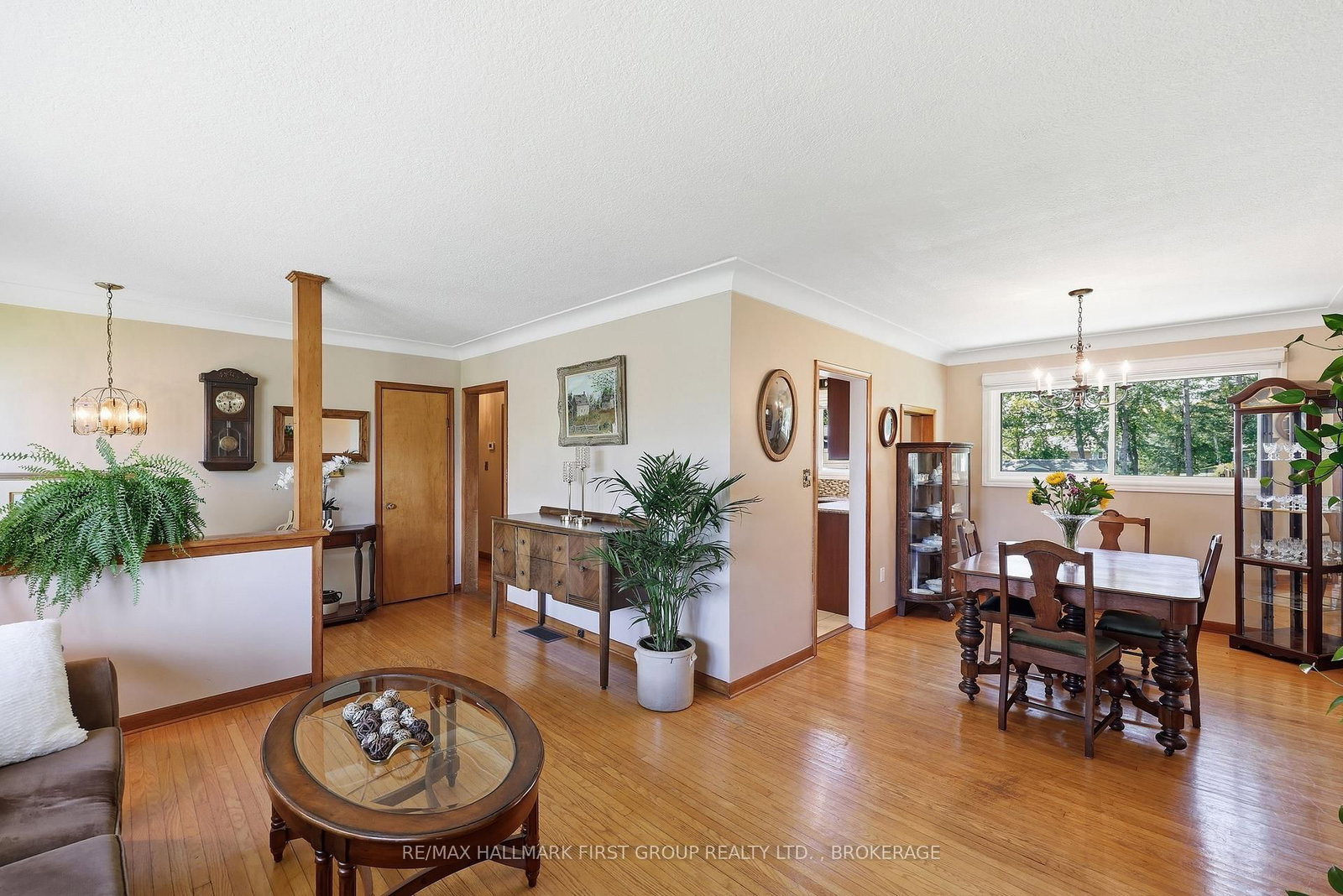 1449 Avondale Crescent • Kingston, ON photo 8