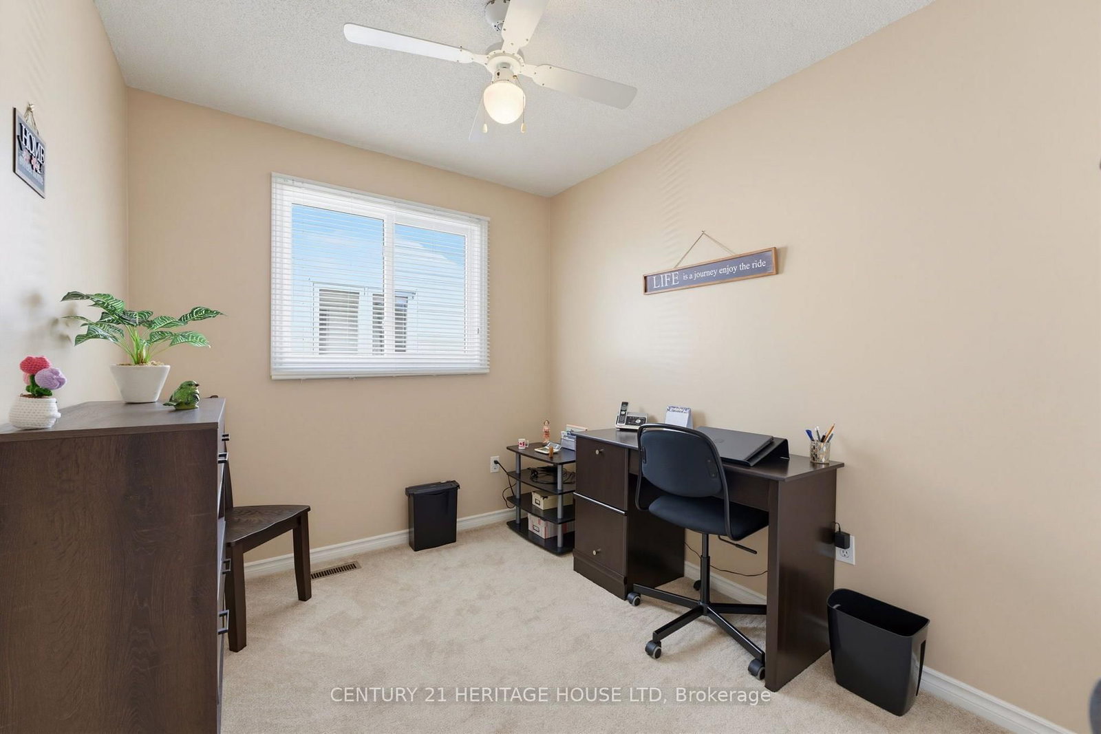 42 Buchanan Crescent • Brantford, ON photo 13