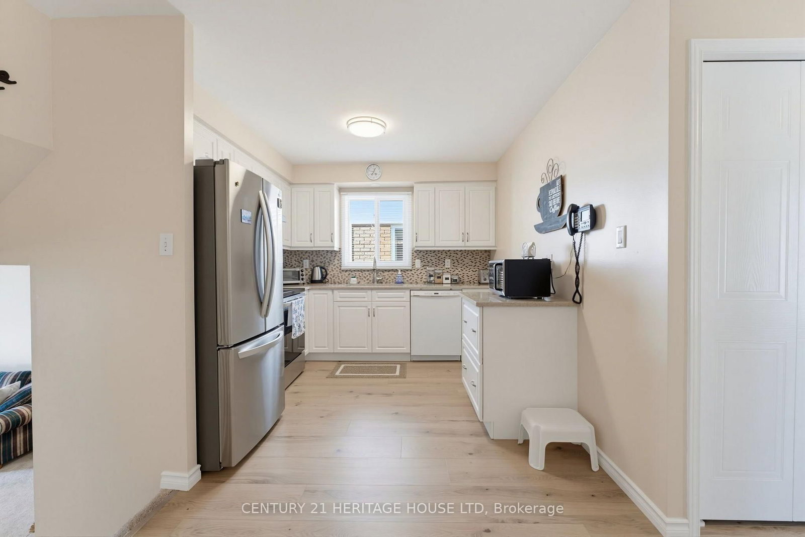 42 Buchanan Crescent • Brantford, ON photo 8