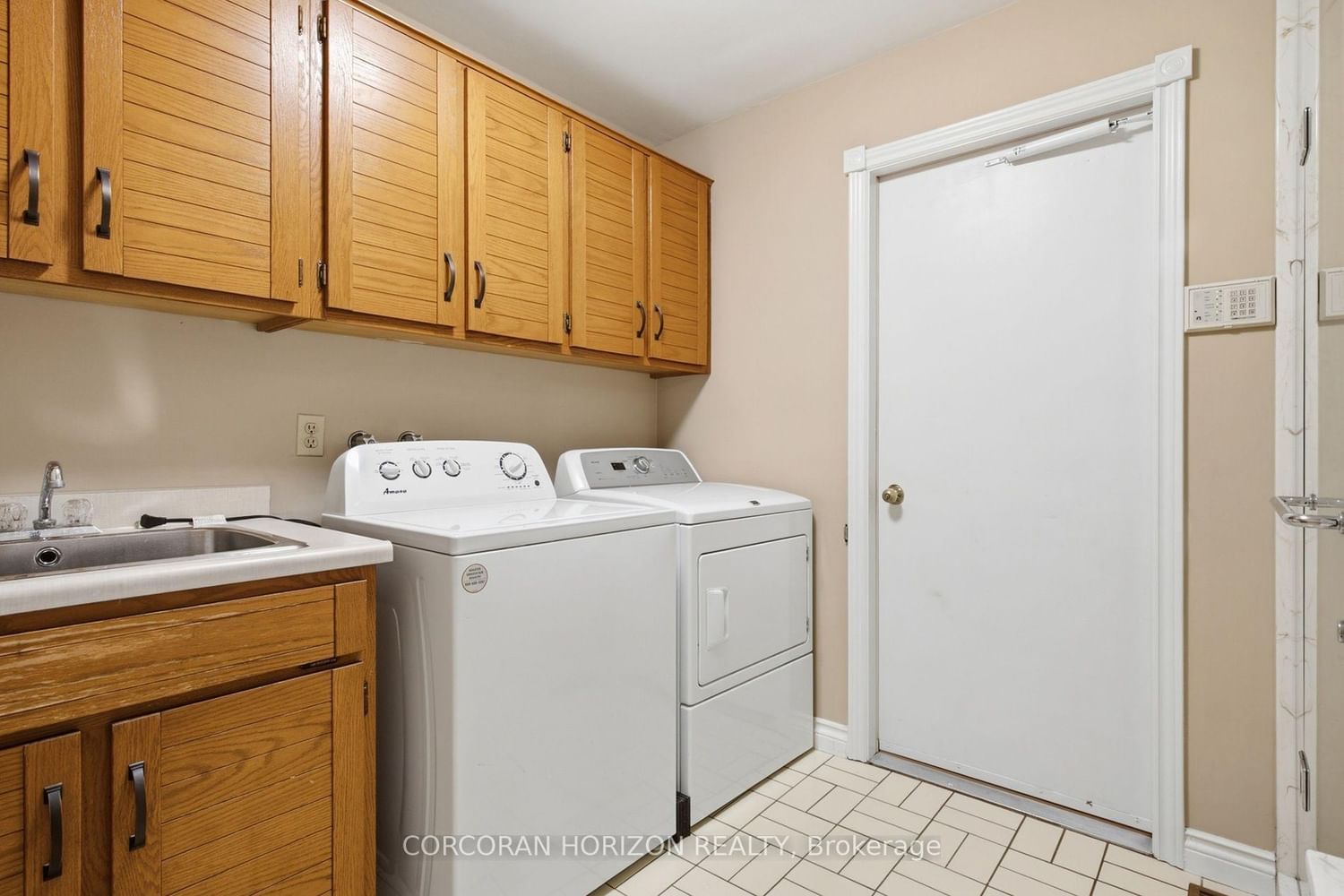 527 Anndale Court • Waterloo, ON photo 18