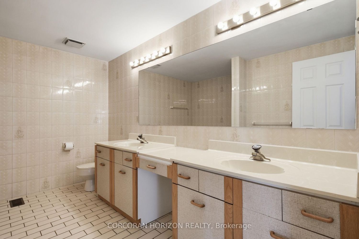 527 Anndale Court • Waterloo, ON photo 23