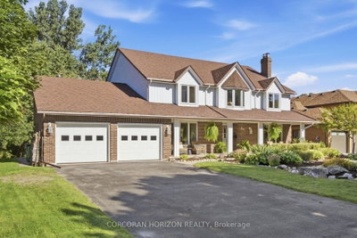 527 Anndale Court • Waterloo, ON photo 4