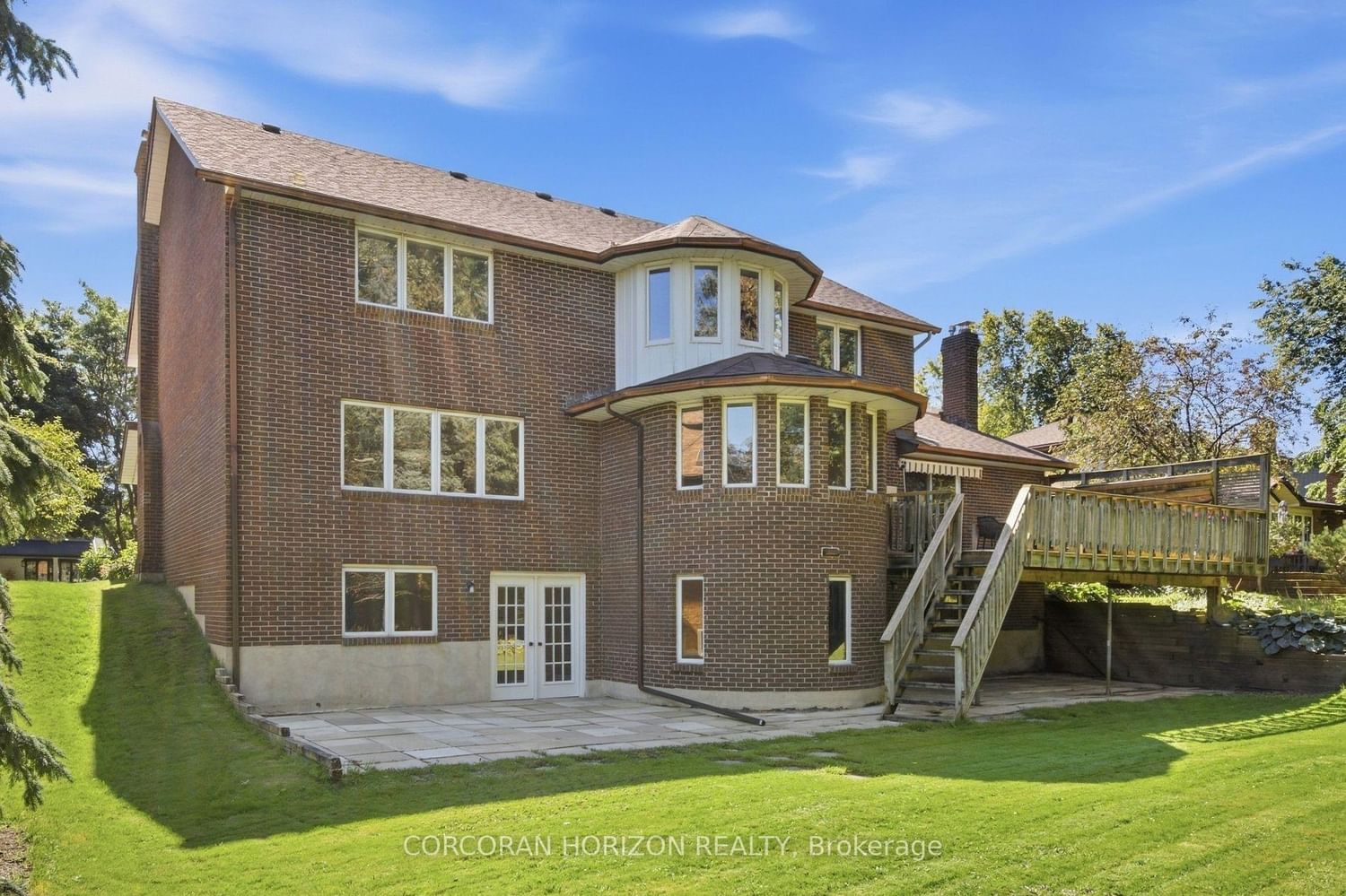 527 Anndale Court • Waterloo, ON photo 36