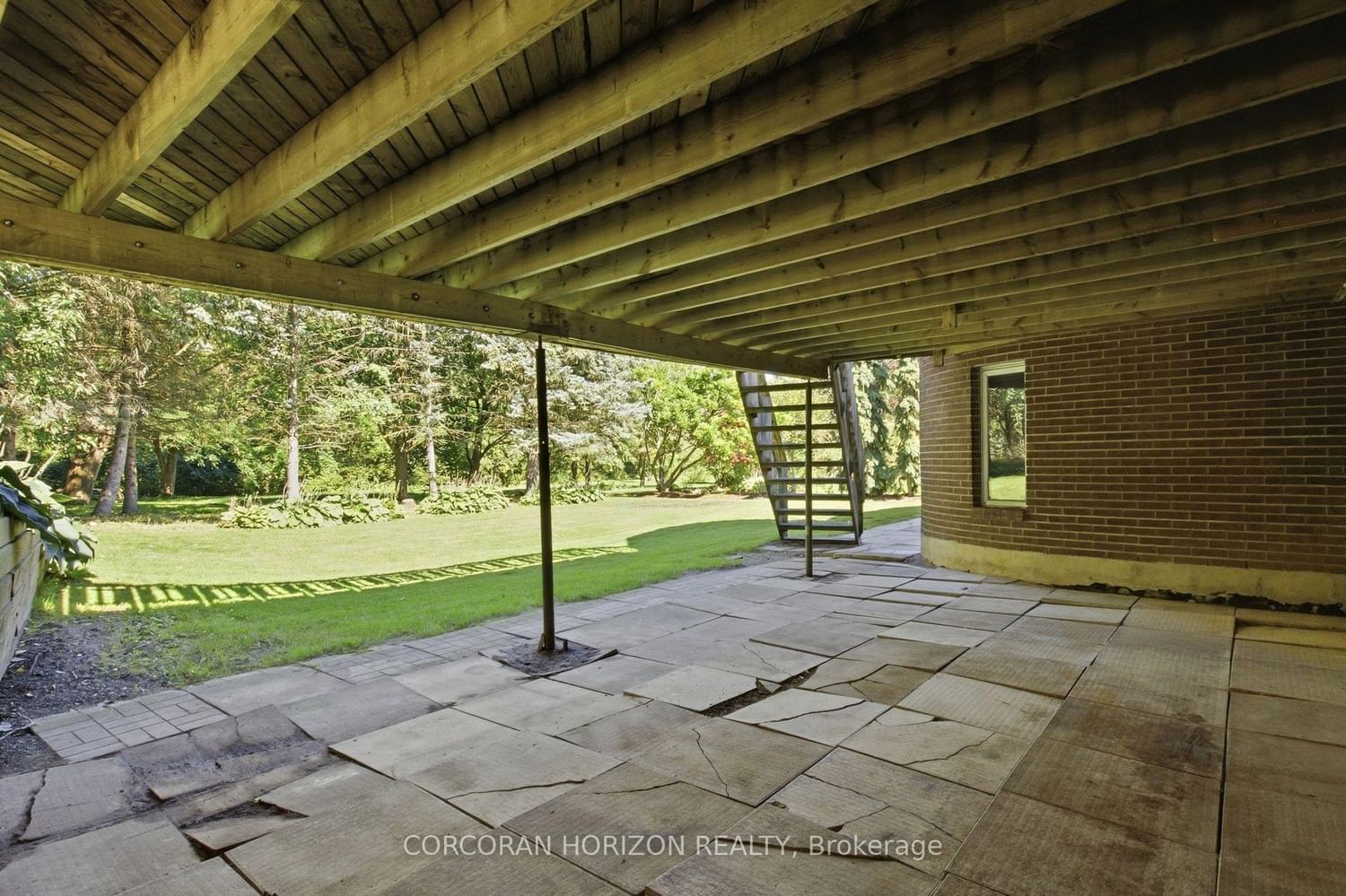 527 Anndale Court • Waterloo, ON photo 37