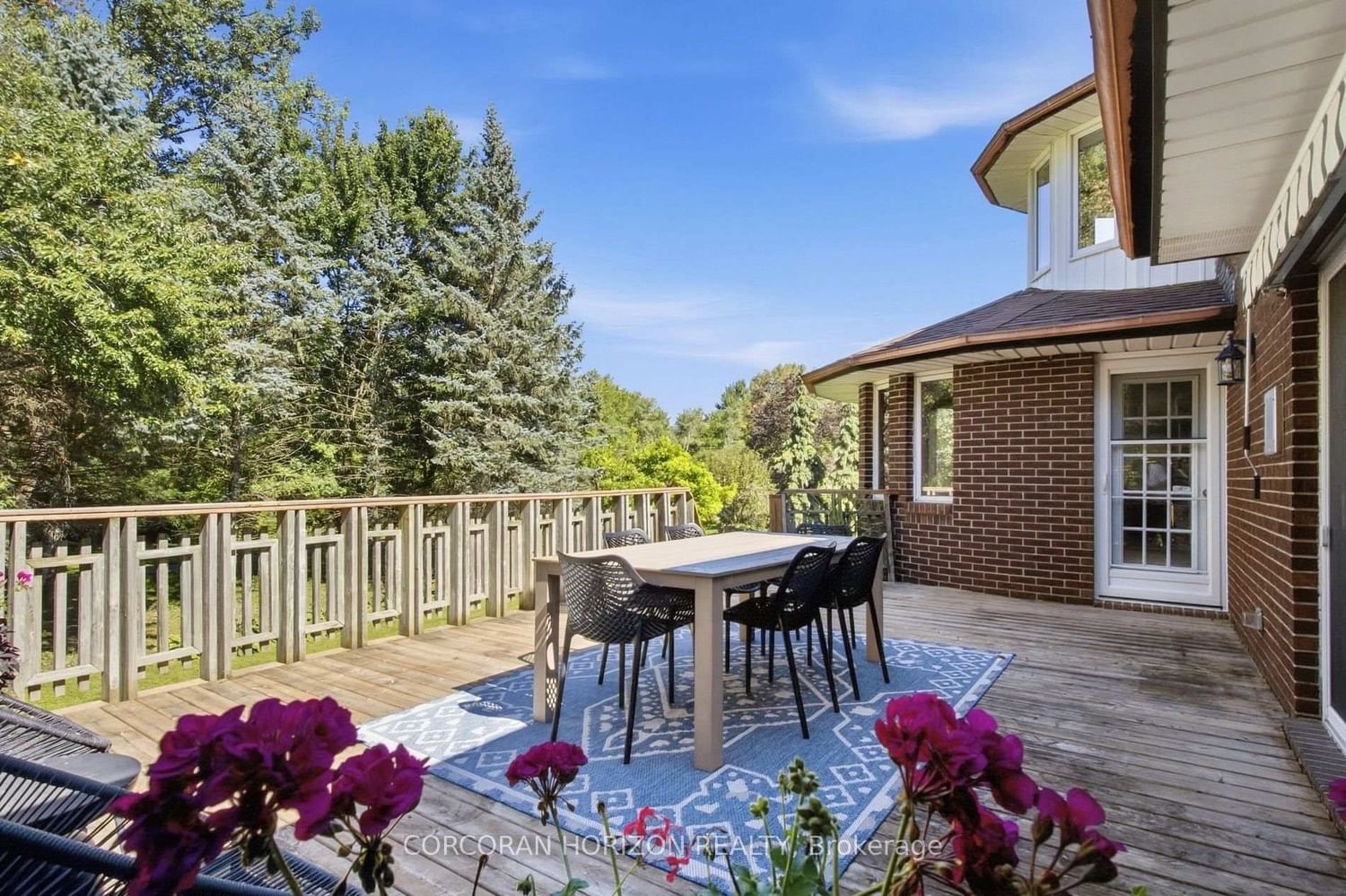 527 Anndale Court • Waterloo, ON photo 38