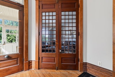 85 Montreal Street • Goderich, ON photo 7
