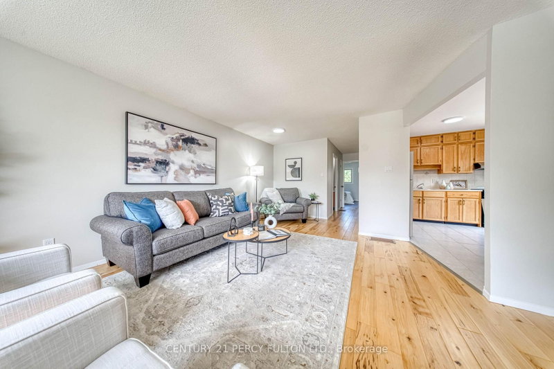 2276 Inglewood Road