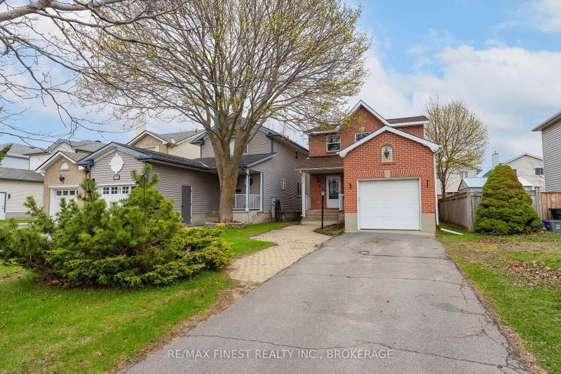 870 WALKER Court