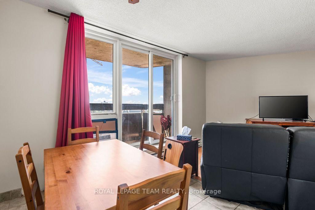 2000 JASMINE Crescent • #1112 • Ottawa, ON photo 27