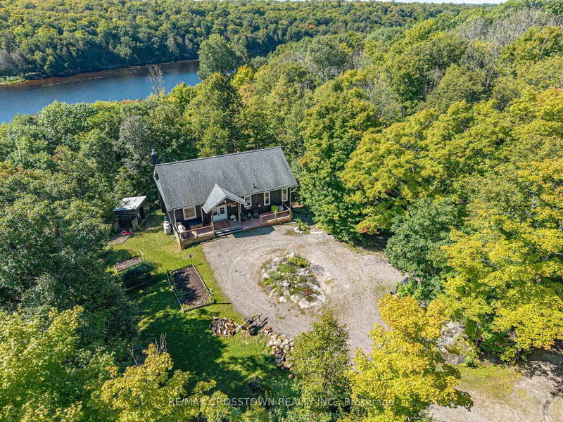 482 East Poverty Bay Road