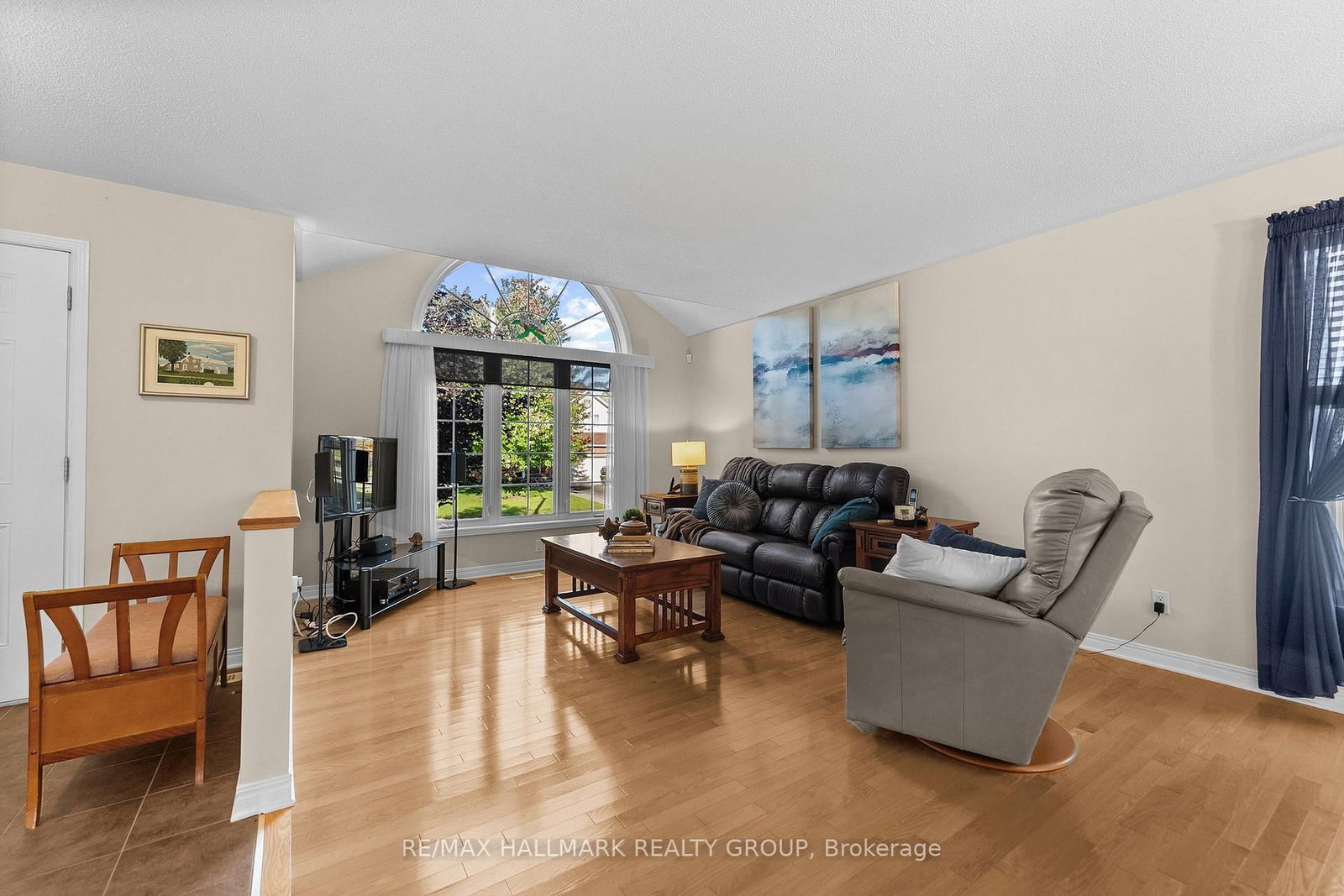 95 Lloydalex Cres, Ottawa, view 9