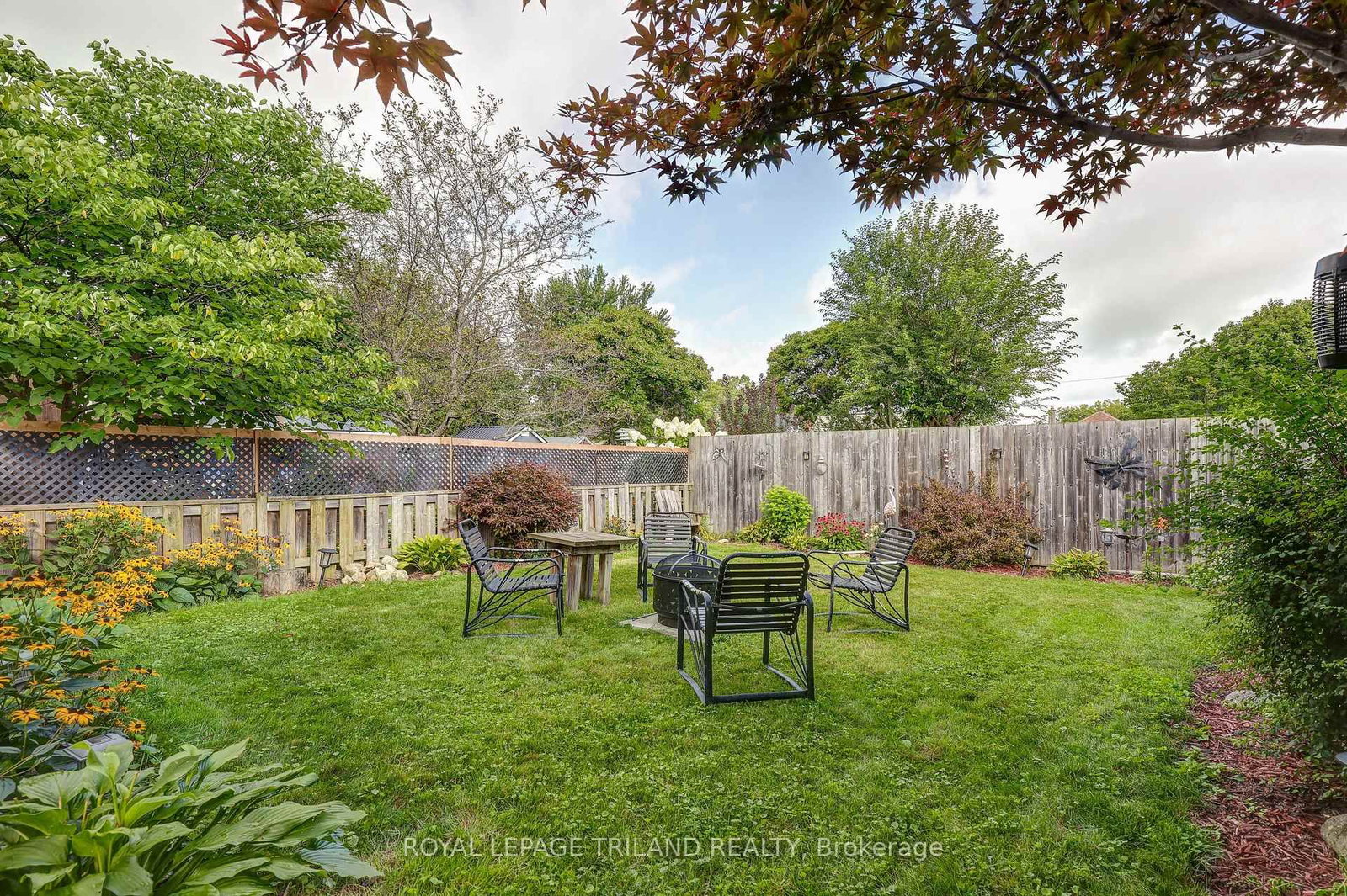 54 Barwick Street • St. Thomas, ON photo 4