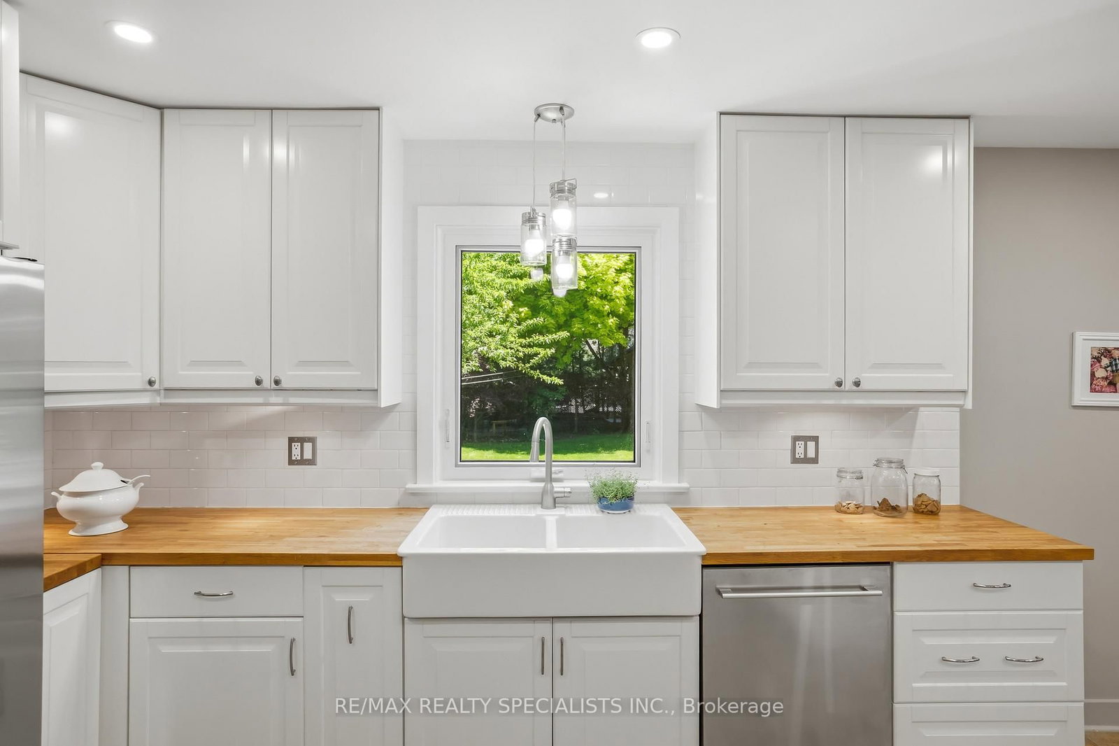 11 Kingsway Boulevard • Grimsby, ON photo 27