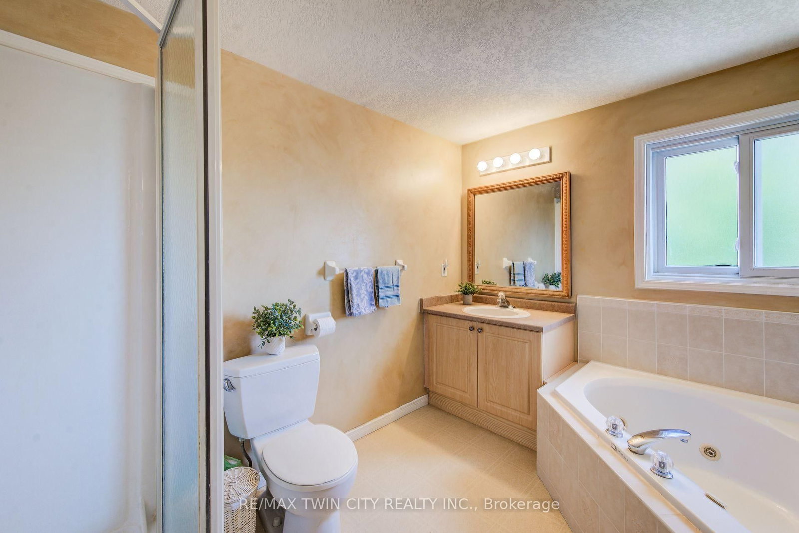 1089 COPPER LEAF Crescent • Kitchener, ON photo 20