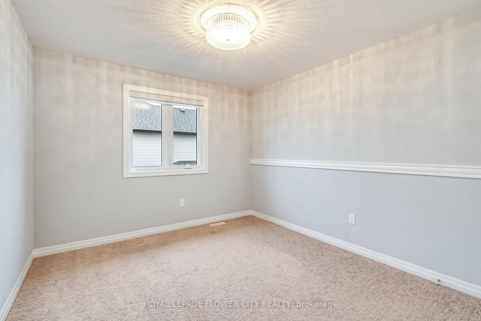 2551 TERRY FOX Court • Strathroy-Caradoc, ON photo 42