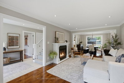 27 JOHN MARTIN Crescent • Hamilton, ON photo 6