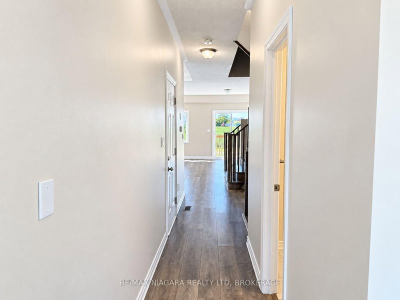 109 Sapphire Way