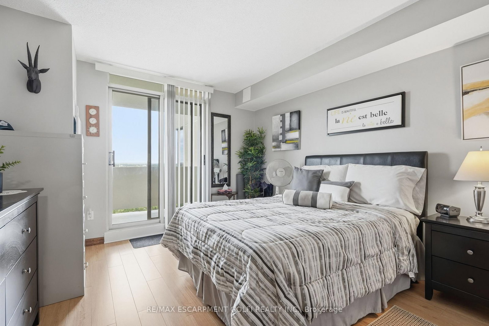 81 Scott Street • #806 • St. Catharines, ON photo 12